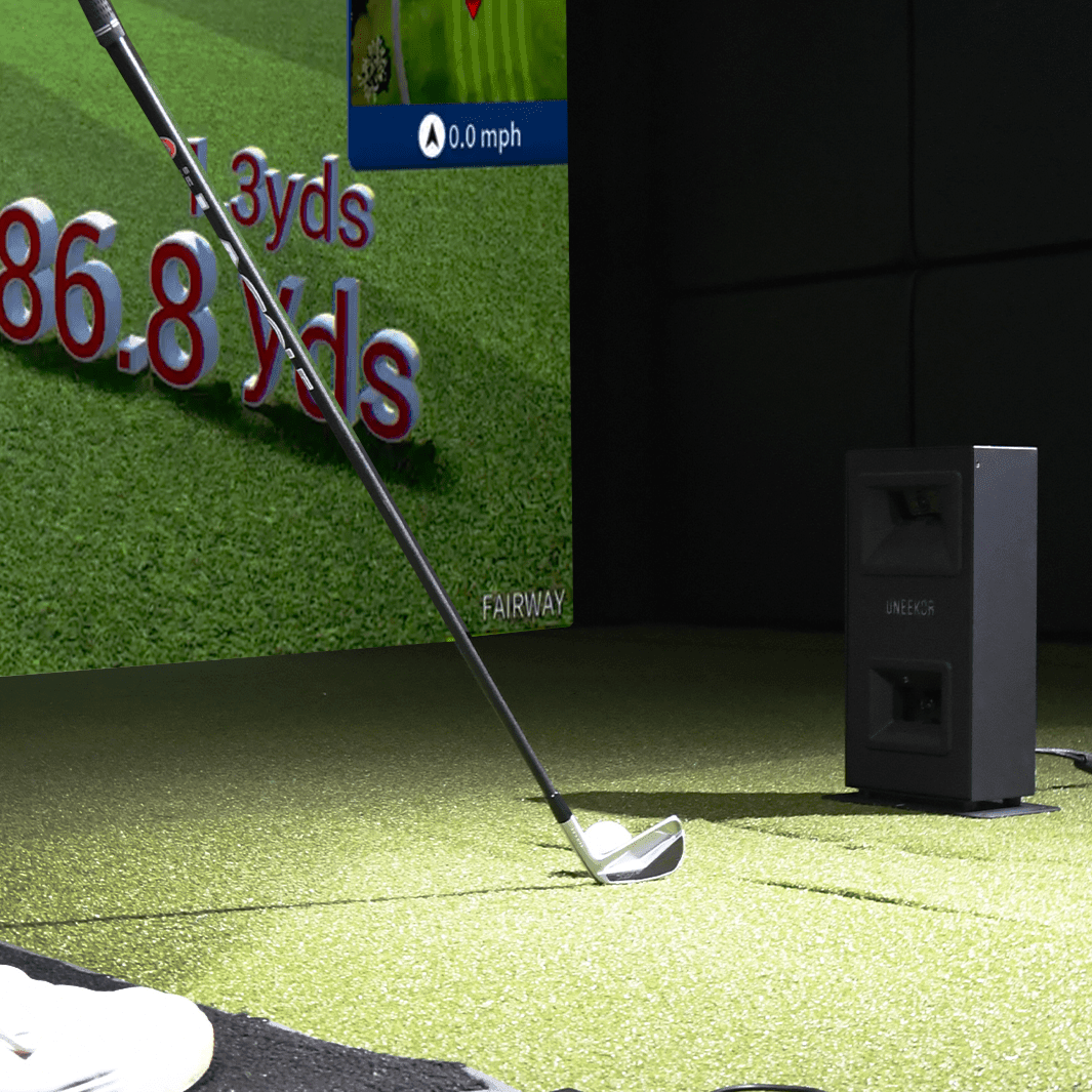 Uneekor EYE MINI Lite Retractable Golf Simulator