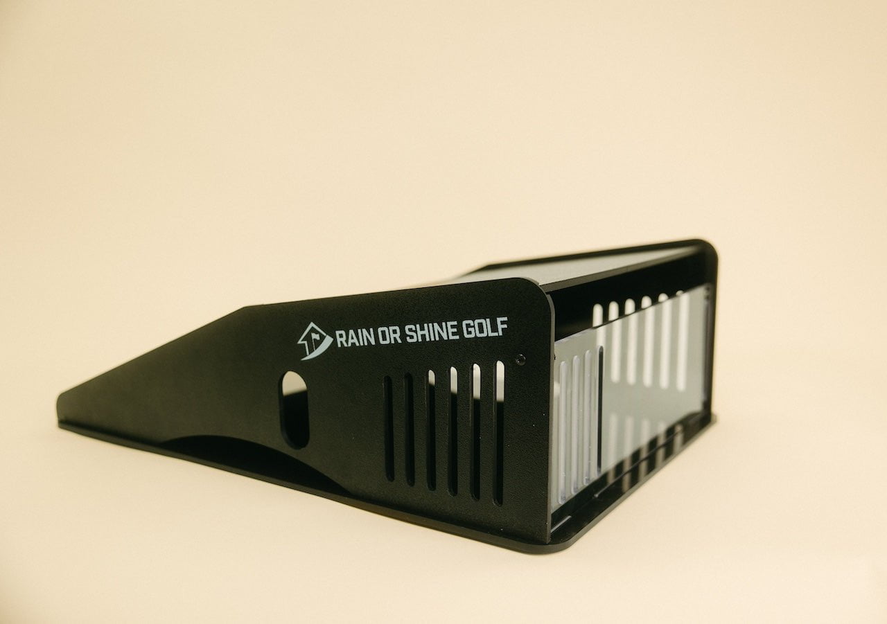 Uneekor EYE MINI Lite SwingBay Golf Simulator